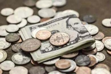 斯塔默称将允许美国使用英国基地打击伊朗导弹设施